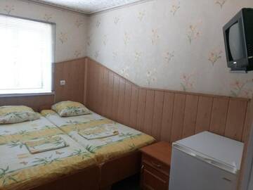 Трехместный номер в Гостевом доме Зелёный дворик
